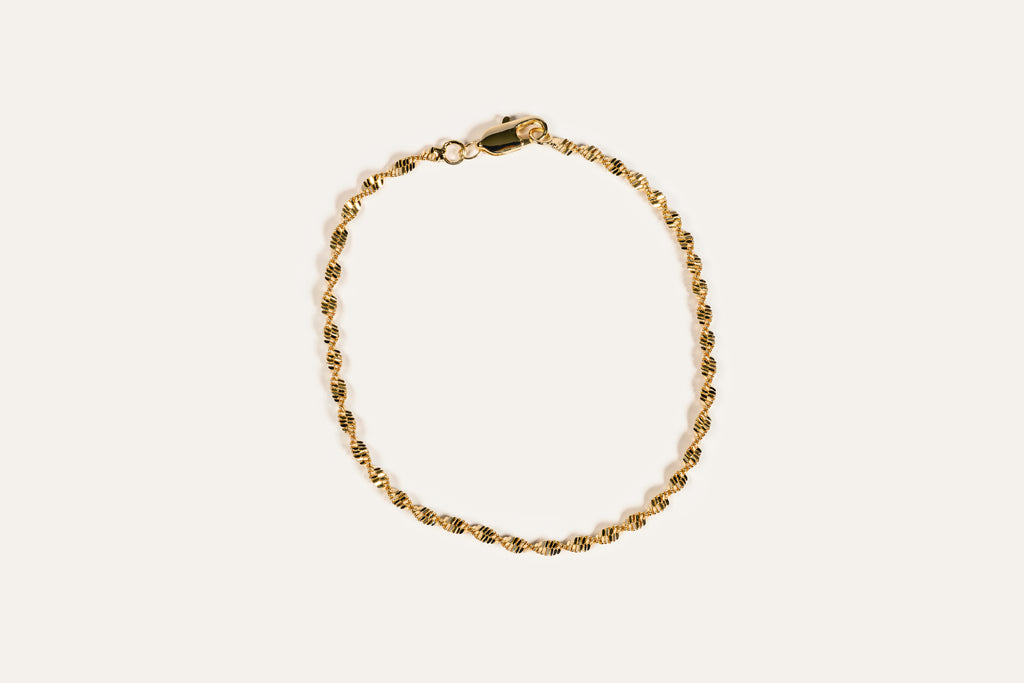 Lightly-twisted bracelet