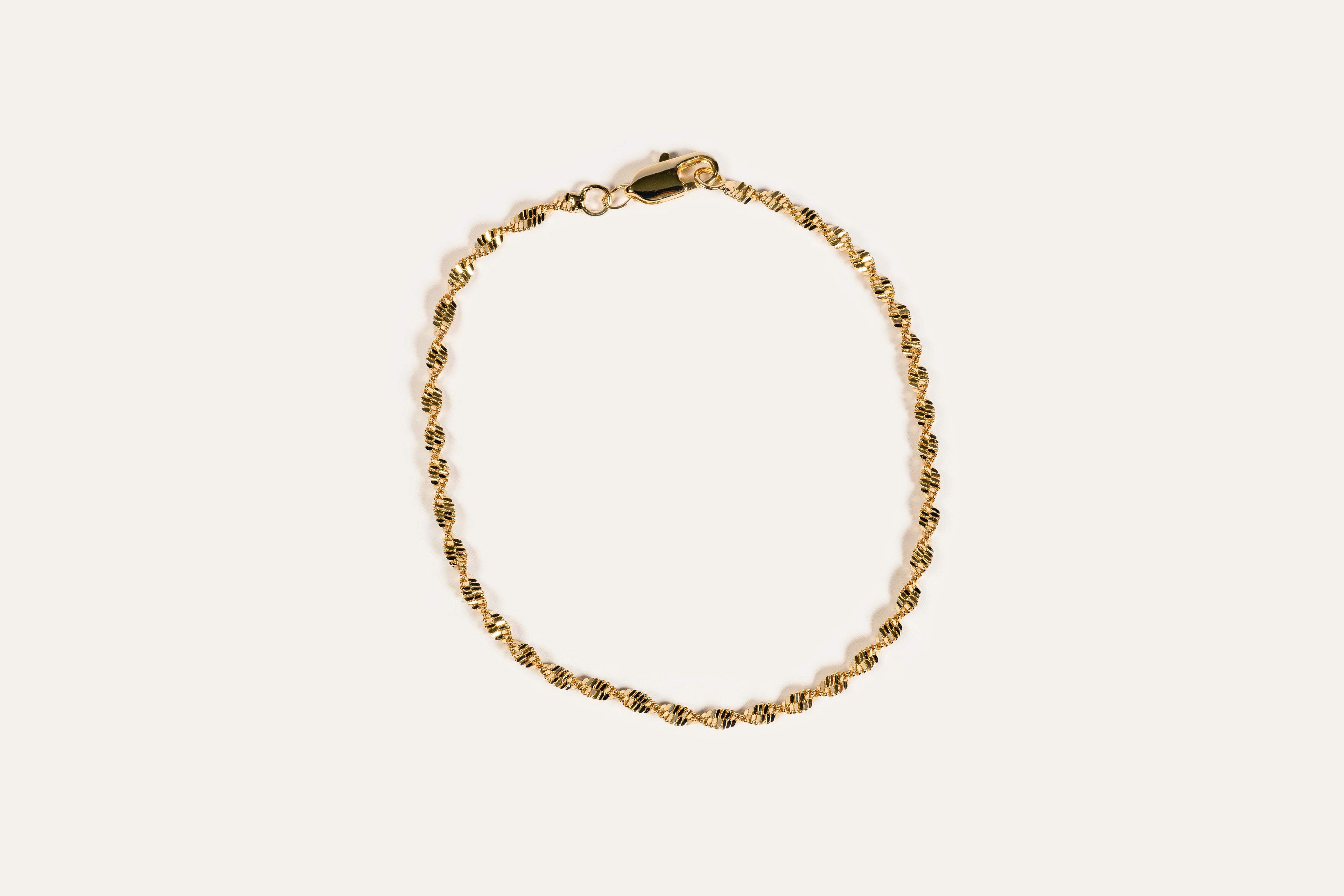 Lightly-twisted bracelet